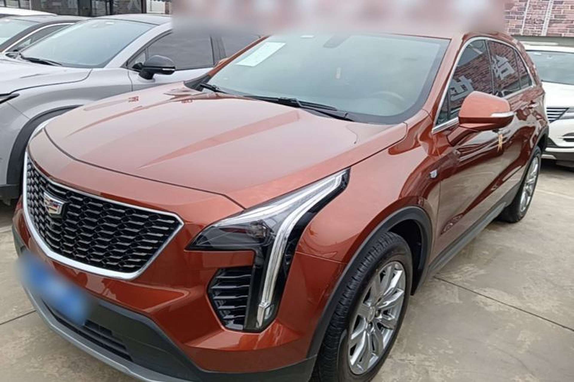 Used Cadillac XT4 2018 28T Two-Wheel Drive Leading Version Front Left 45 Deg