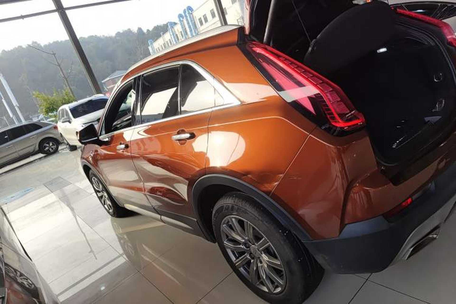 Used Cadillac XT4 2018 28T Two-Wheel Drive Leading Version Left Side