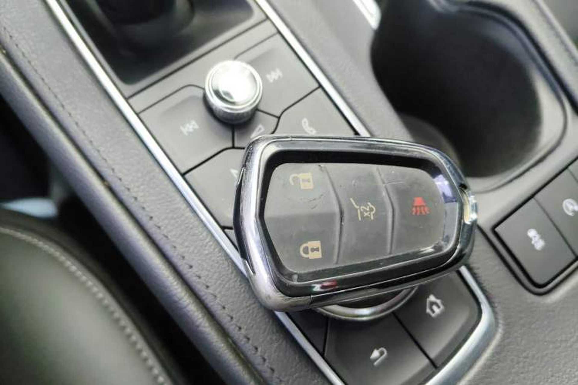 Used Cadillac XT4 2018 28T Two-Wheel-Drive Luxury Model Vehicle Key