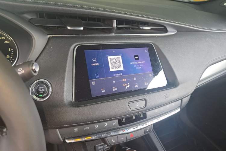 Used Cadillac XT4 2020 28T Two-Wheel-Drive Leading Version Audio And AC Panel