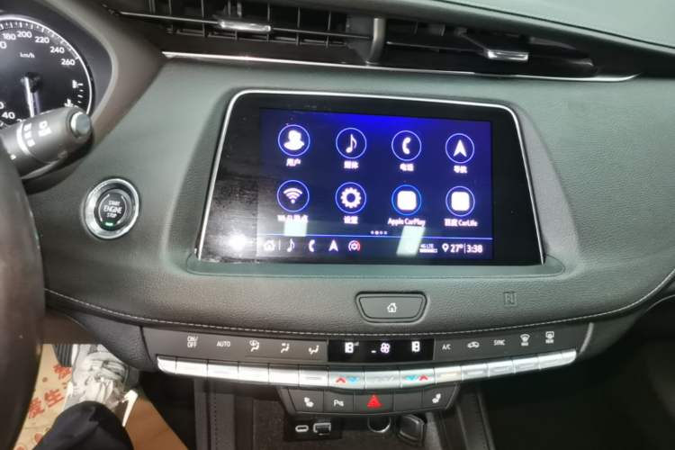 Used Cadillac XT4 2020 28T Two-Wheel-Drive Leading Version Audio And AC Panel