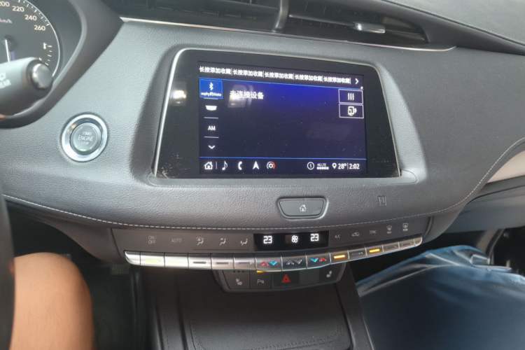 Used Cadillac XT4 2020 28T Two-Wheel-Drive Leading Version Audio And AC Panel
