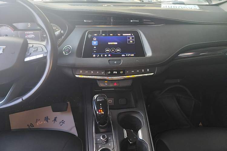 Used Cadillac XT4 2020 Revised Version 28T Two-Wheel Drive Tech Edition Audio And AC Panel