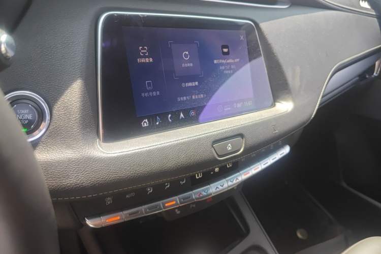 Used Cadillac XT4 2020 28T Two-Wheel-Drive Leading Version Audio And AC Panel