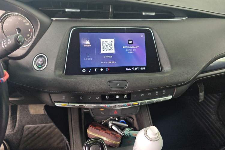 Used Cadillac XT4 2020 28T Two-Wheel Drive Tech Version Audio And AC Panel