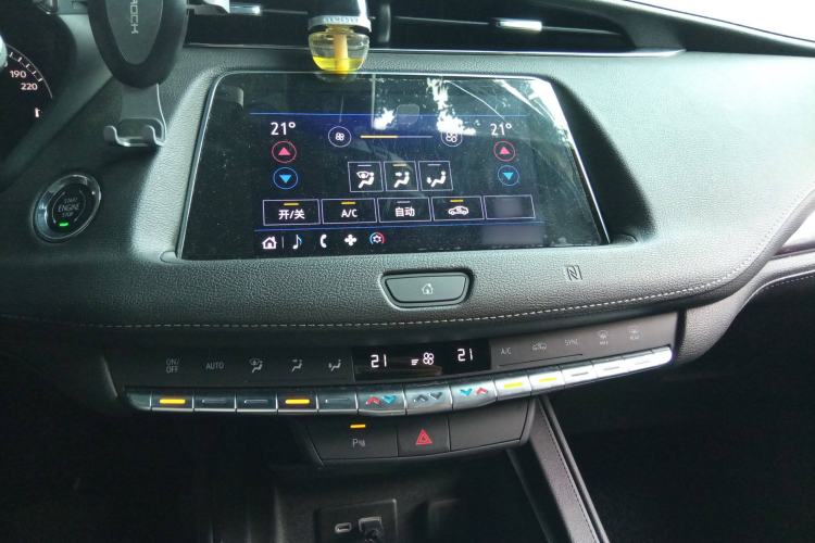 Used Cadillac XT4 2020 Revised Version 28T Two-Wheel Drive Tech Edition Audio And AC Panel