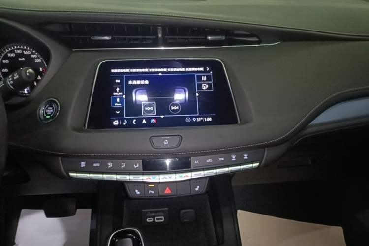Used Cadillac XT4 2020 Revised Version 28T Two-Wheel Drive Leading Edition Audio And AC Panel