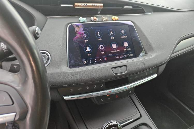 Used Cadillac XT4 2020 28T Two-Wheel-Drive Leading Version Audio And AC Panel