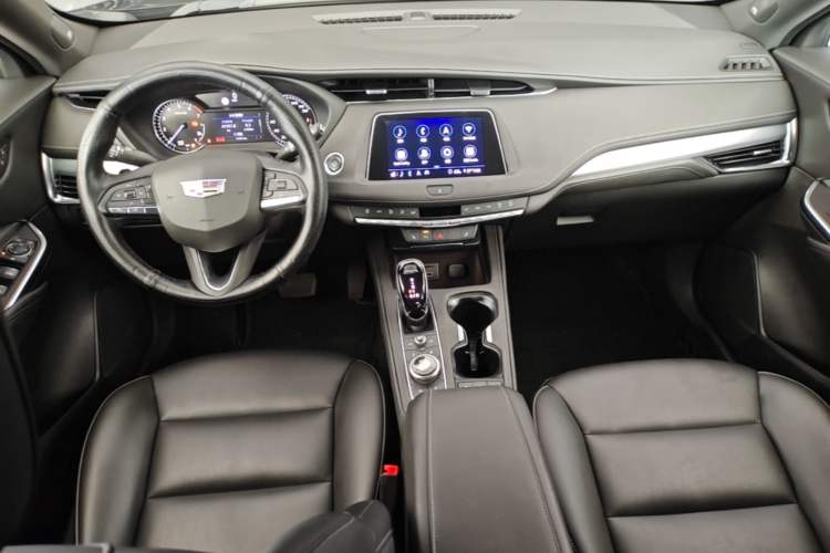 Used Cadillac XT4 2020 Revised Version 28T Two-Wheel Drive Leading Edition Center Console