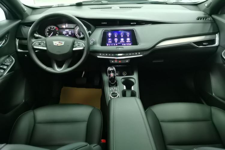 Used Cadillac XT4 2020 28T Two-Wheel-Drive Leading Version Center Console