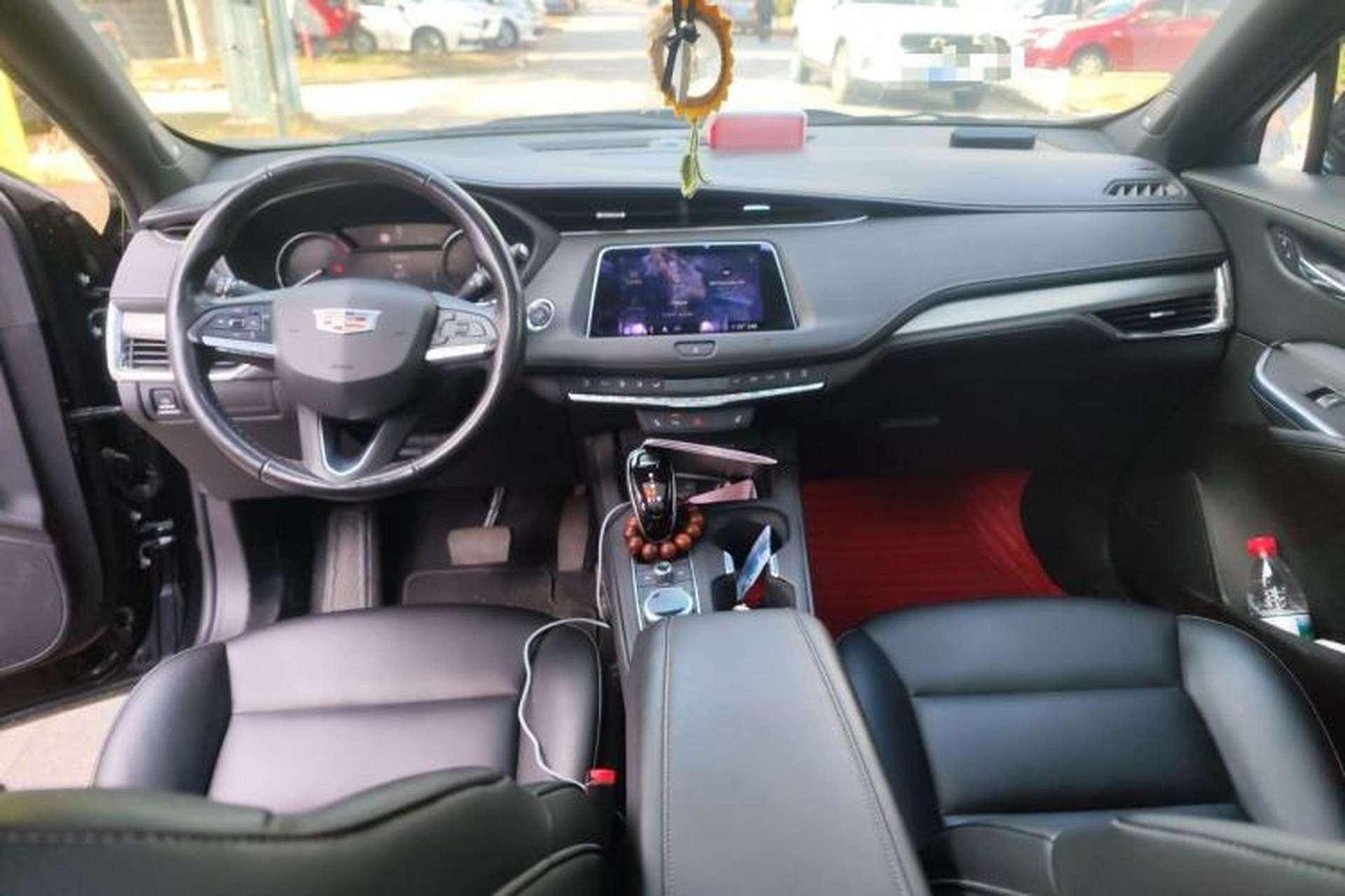 Used Cadillac XT4 2020 Revised Version 28T Two-Wheel Drive Leading Edition Center Console