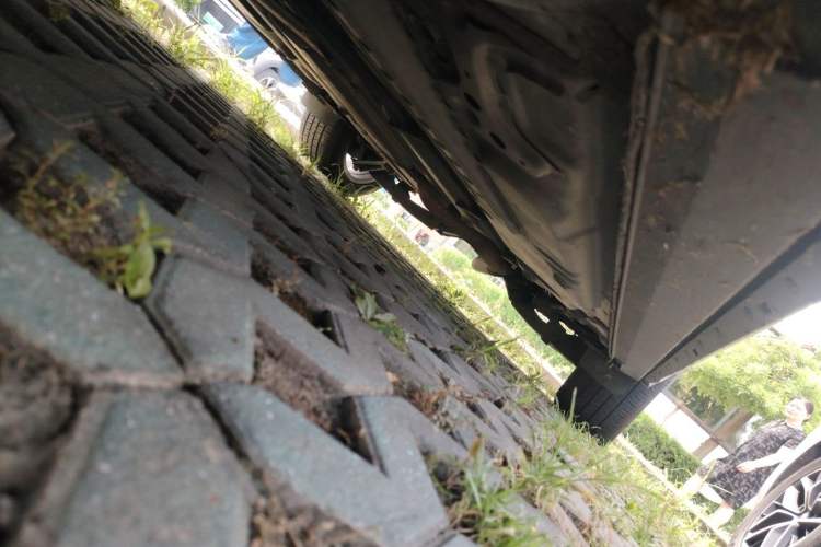 Used Cadillac XT4 2020 28T Two-Wheel-Drive Leading Version Chassis Front Left