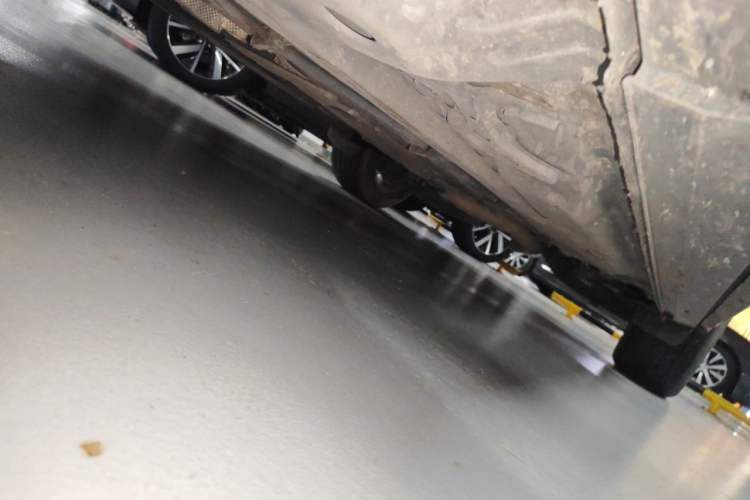 Used Cadillac XT4 2020 Revised Version 28T Two-Wheel Drive Leading Edition Chassis Front Left