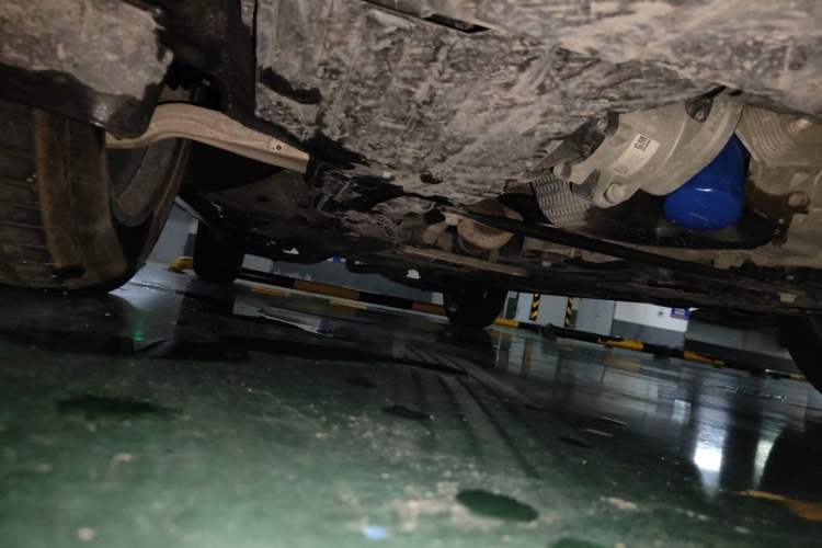 Used Cadillac XT4 2020 28T Two-Wheel-Drive Leading Version Chassis Front Right