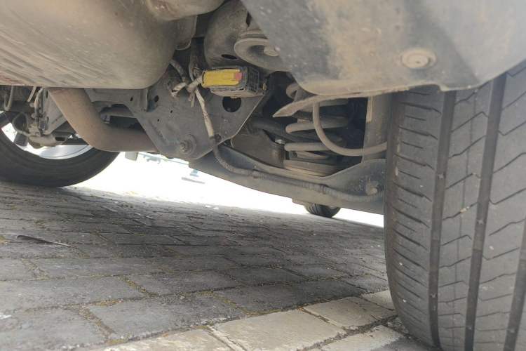 Used Cadillac XT4 2020 Revised Version 28T Two-Wheel Drive Leading Edition Chassis Rear Right