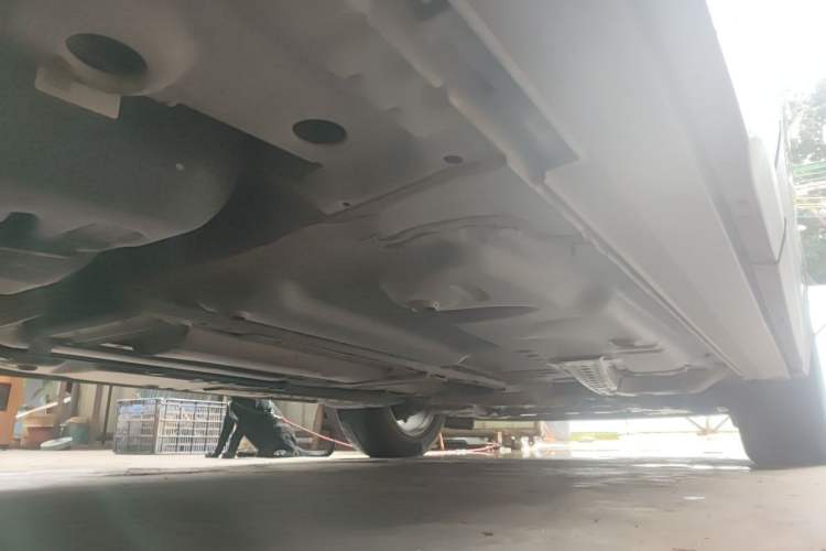 Used Cadillac XT4 2020 Revised Version 28T Two-Wheel Drive Tech Edition Chassis Rear Right
