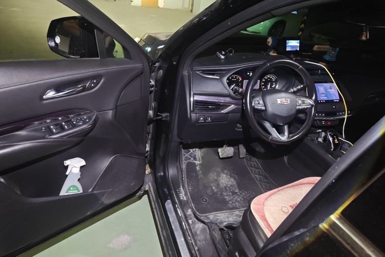 Used Cadillac XT4 2020 Revised Version 28T Two-Wheel Drive Tech Edition Driver Seat