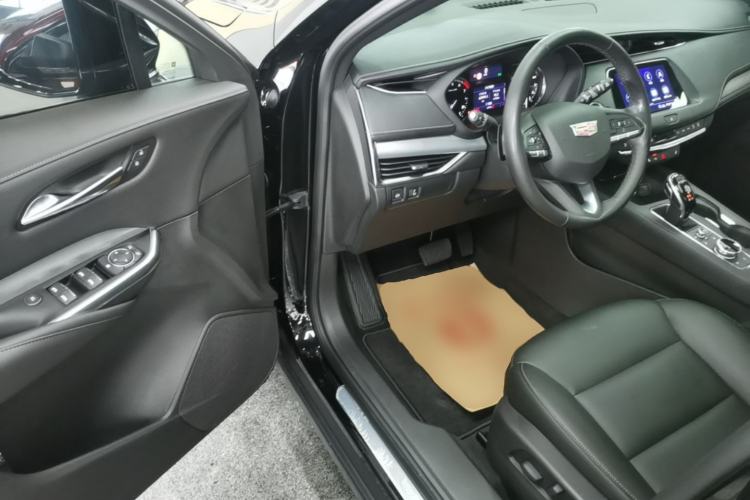 Used Cadillac XT4 2020 28T Two-Wheel-Drive Leading Version Driver Seat
