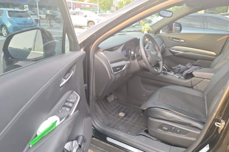Used Cadillac XT4 2020 Revised Version 28T Two-Wheel Drive Leading Edition Driver Seat