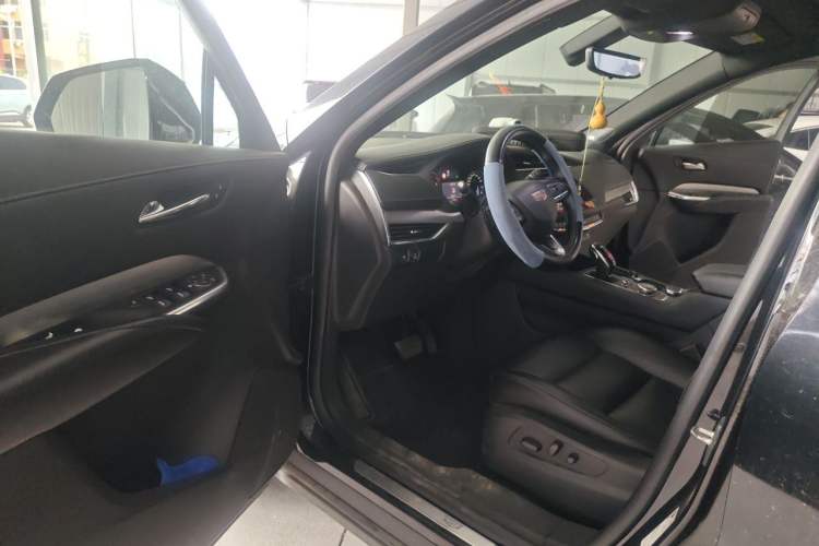 Used Cadillac XT4 2020 28T Two-Wheel-Drive Leading Version Driver Seat