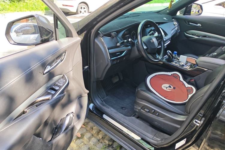 Used Cadillac XT4 2020 Revised Version 28T Two-Wheel Drive Leading Edition Driver Seat