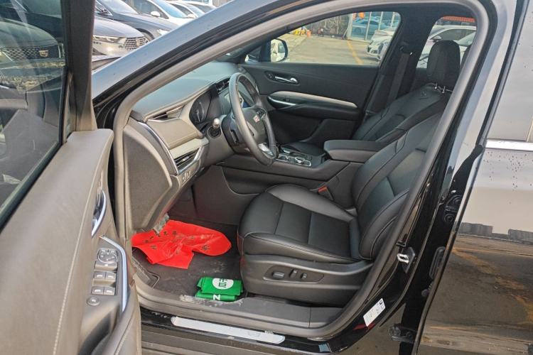 Used Cadillac XT4 2020 Revised Version 28T Two-Wheel Drive Leading Edition Driver Seat