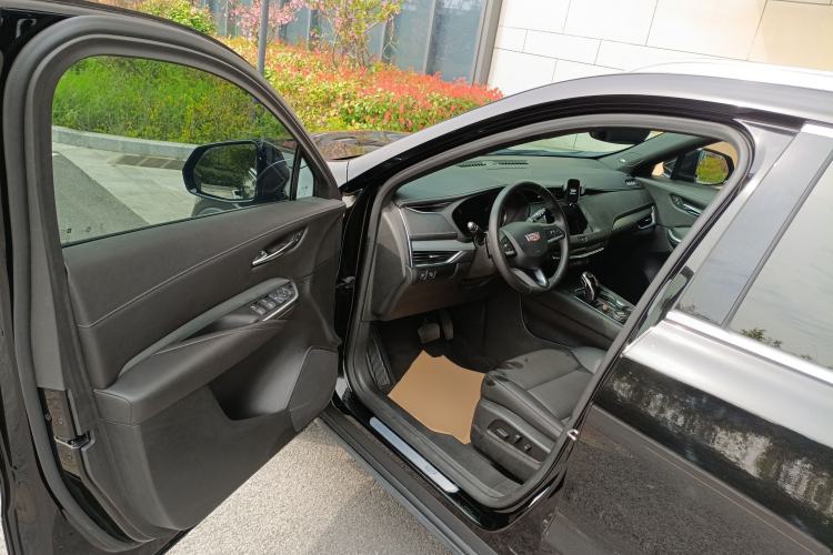 Used Cadillac XT4 2020 28T Two-Wheel-Drive Leading Version Driver Seat