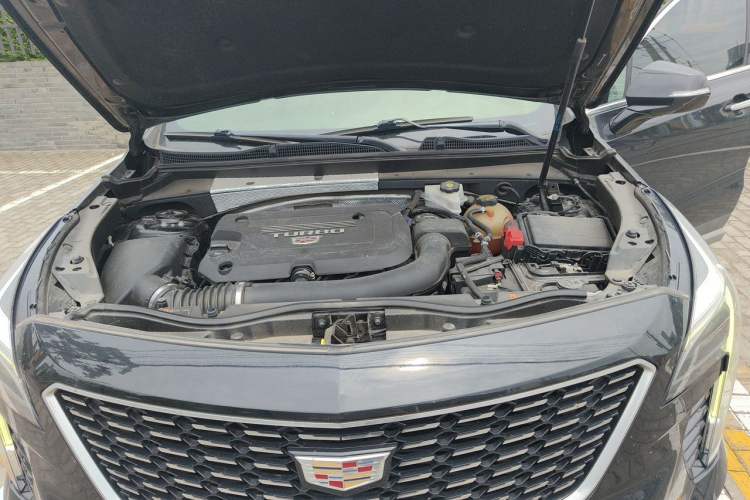 Used Cadillac XT4 2020 Revised Version 28T Two-Wheel Drive Leading Edition Engine Bay