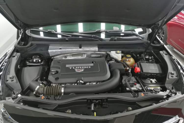 Used Cadillac XT4 2020 28T Two-Wheel-Drive Leading Version Engine Bay