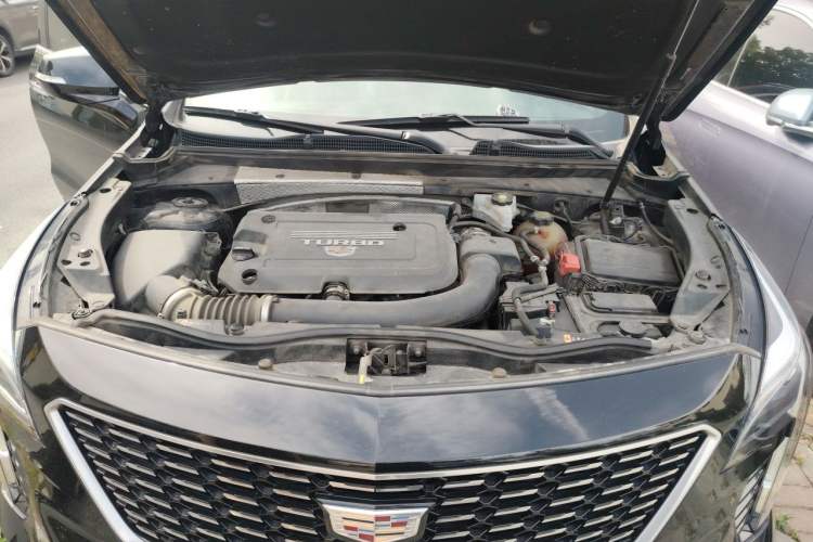 Used Cadillac XT4 2020 28T Two-Wheel-Drive Leading Version Engine Bay