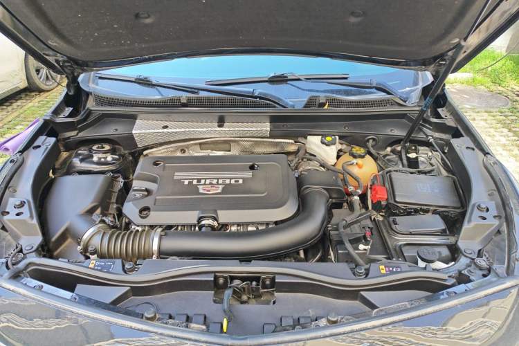 Used Cadillac XT4 2020 Revised Version 28T Two-Wheel Drive Leading Edition Engine Bay