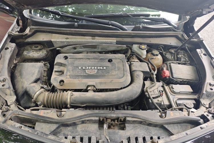 Used Cadillac XT4 2020 28T Two-Wheel Drive Tech Version Engine Bay