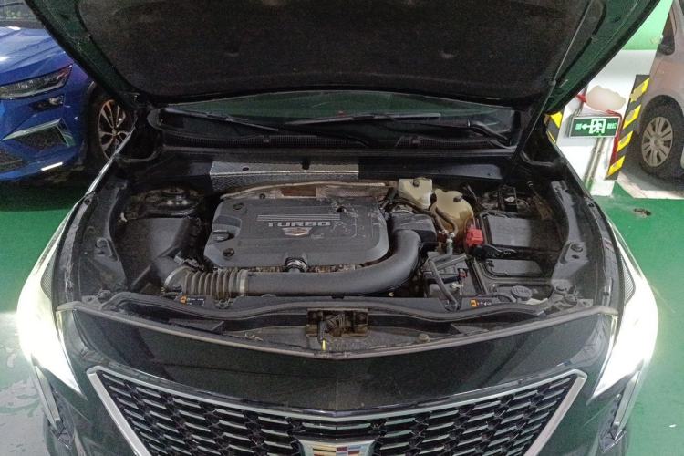 Used Cadillac XT4 2020 28T Two-Wheel Drive Tech Version Engine Bay
