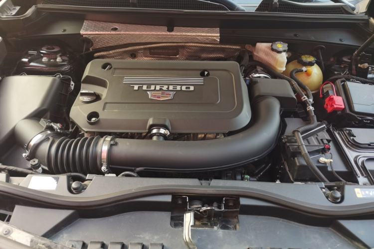 Used Cadillac XT4 2020 Revised Version 28T All-Wheel Drive Platinum Sport Edition Engine Bay