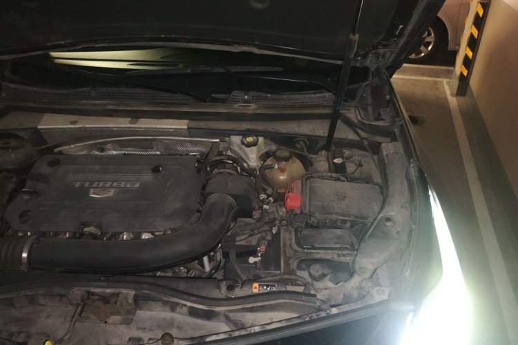 Used Cadillac XT4 2020 Revised Version 28T Two-Wheel Drive Tech Edition Engine Bay Left