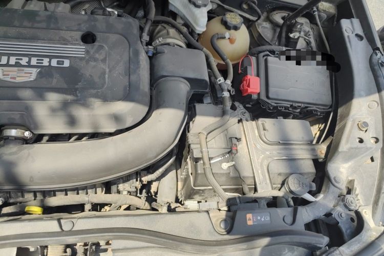 Used Cadillac XT4 2020 28T Two-Wheel-Drive Leading Version Engine Bay Left