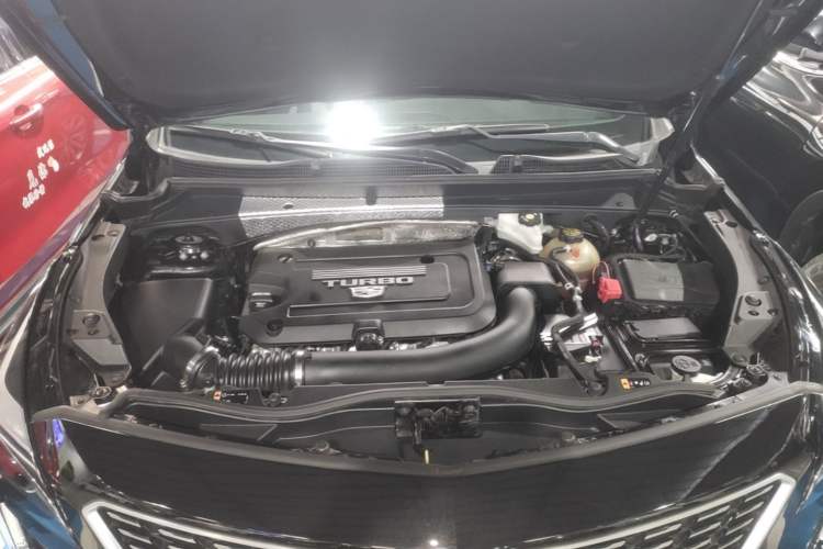 Used Cadillac XT4 2020 Revised Version 28T Two-Wheel Drive Leading Edition Engine Bay