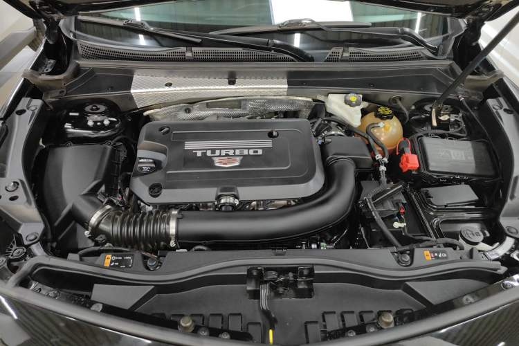 Used Cadillac XT4 2020 Revised Version 28T Two-Wheel Drive Luxury Edition Engine Bay