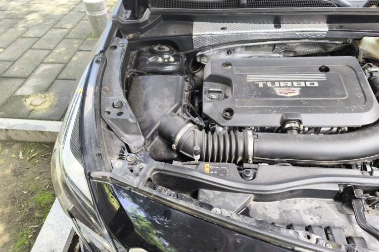 Used Cadillac XT4 2020 Revised Version 28T Two-Wheel Drive Leading Edition Engine Bay Right