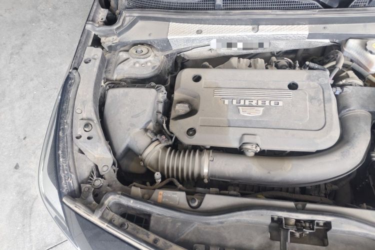 Used Cadillac XT4 2020 28T Two-Wheel-Drive Leading Version Engine Bay Right