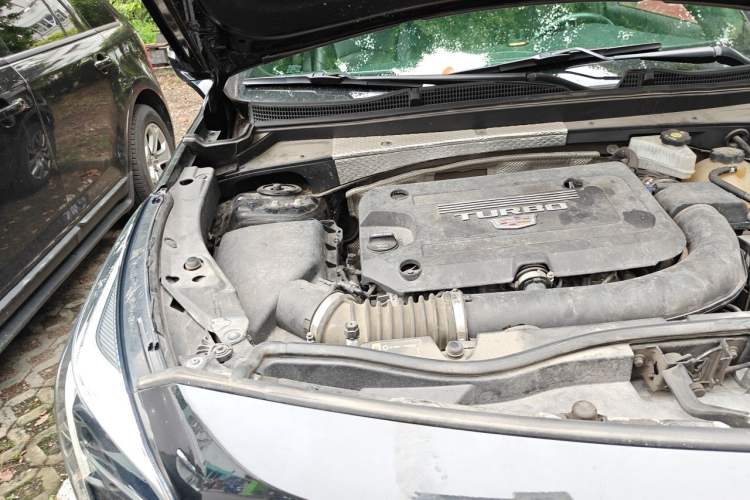 Used Cadillac XT4 2020 Revised Version 28T Two-Wheel Drive Luxury Edition Engine Bay Right