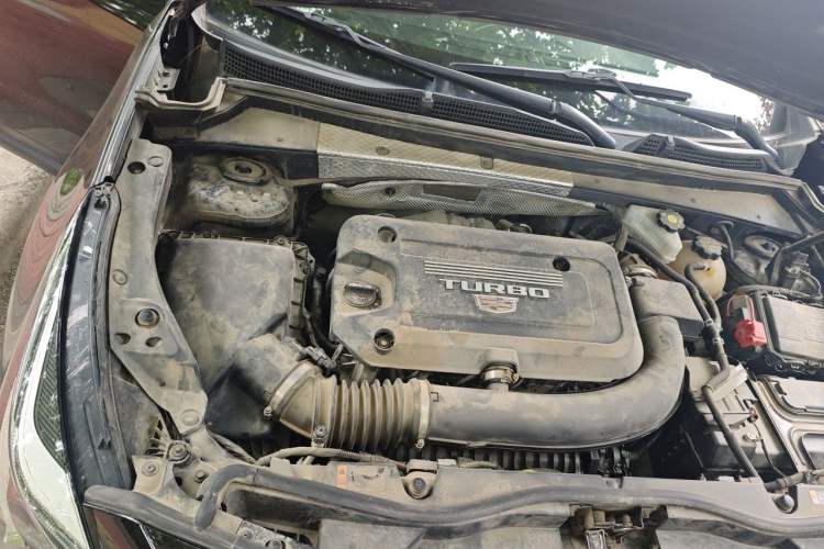 Used Cadillac XT4 2020 28T Two-Wheel Drive Tech Version Engine Bay Right