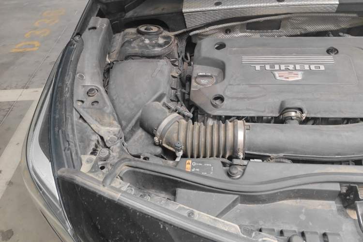 Used Cadillac XT4 2020 Revised Version 28T Two-Wheel Drive Leading Edition Engine Bay Right