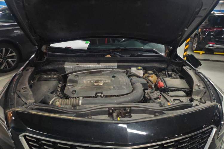 Used Cadillac XT4 2020 Revised Version 28T Two-Wheel Drive Leading Edition Engine Bay