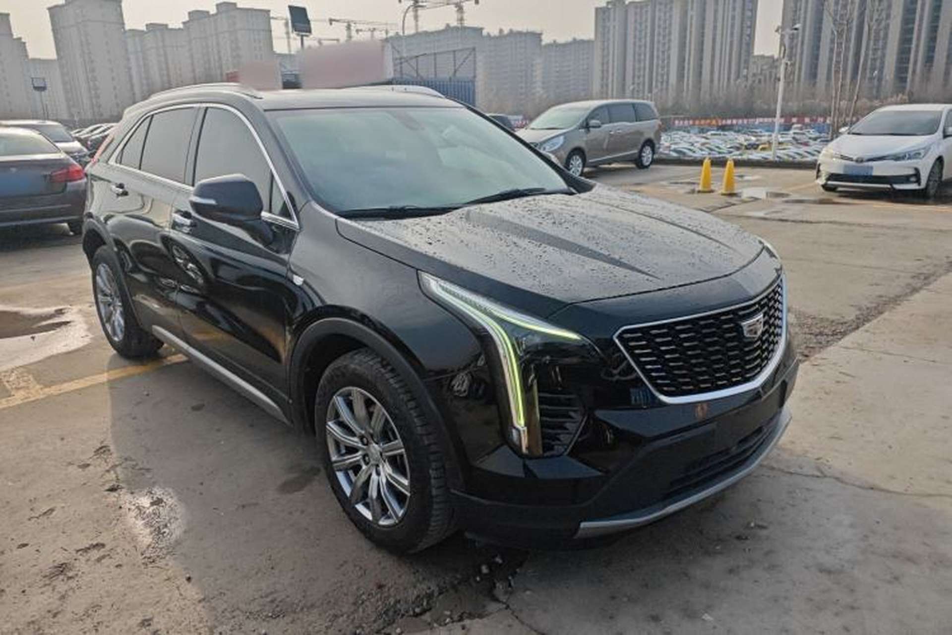 Used Cadillac XT4 2020 Revised Version 28T Two-Wheel Drive Leading Edition Exterior 1