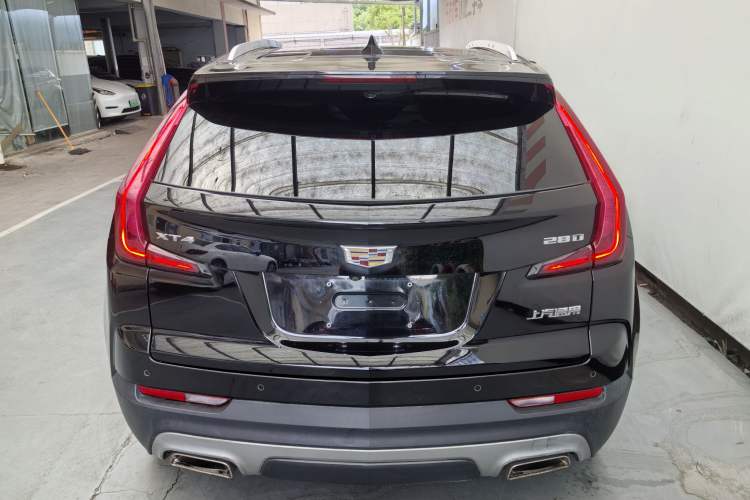 Used Cadillac XT4 2020 28T Two-Wheel-Drive Leading Version Exterior 10