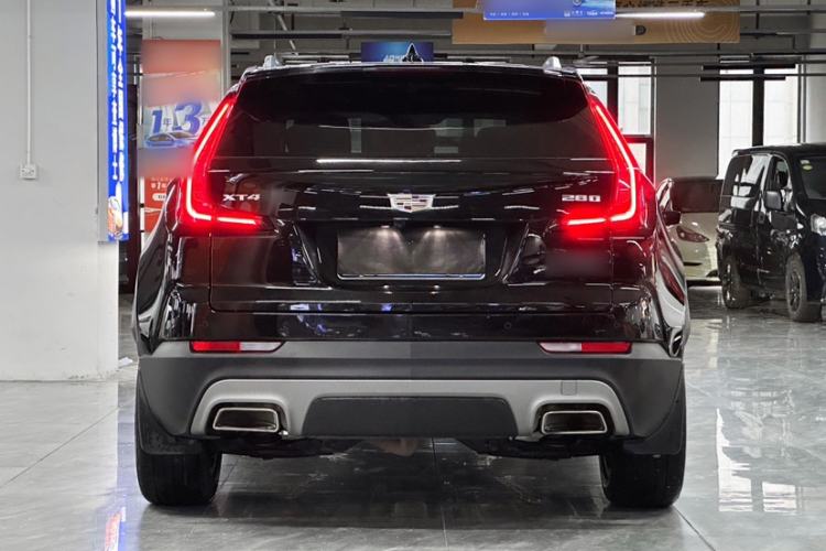 Used Cadillac XT4 2020 28T Two-Wheel-Drive Leading Version Exterior 2
