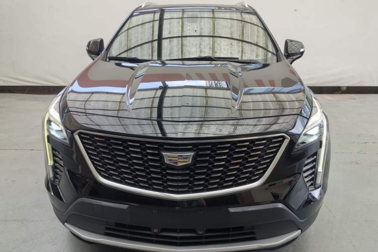 Used Cadillac XT4 2020 28T Two-Wheel-Drive Leading Version Exterior 3