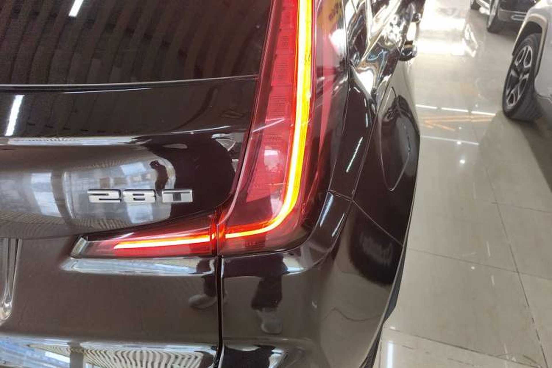 Used Cadillac XT4 2020 Revised Version 28T Two-Wheel Drive Luxury Edition Exterior 3