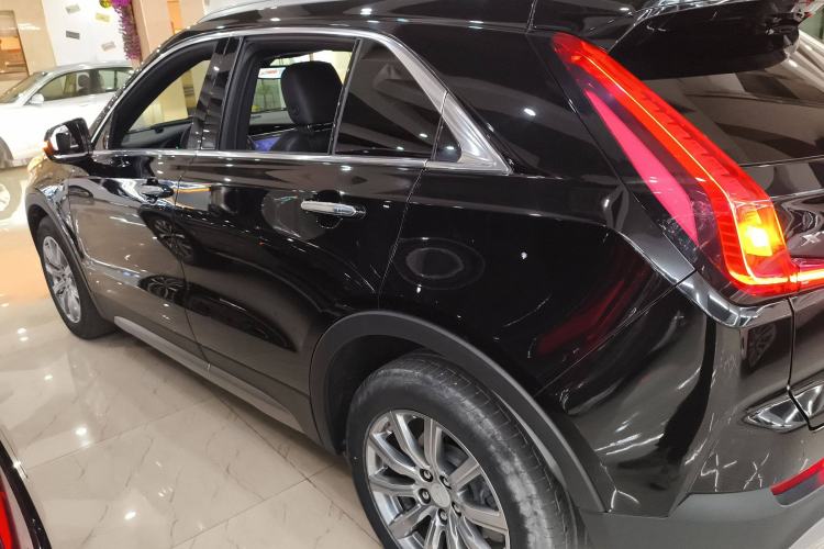 Used Cadillac XT4 2020 Revised Version 28T Two-Wheel Drive Leading Edition Exterior 3